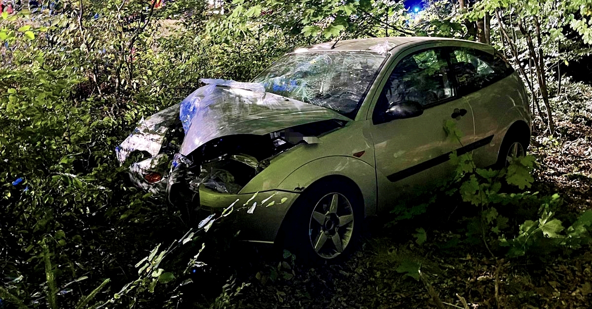 Verkehrsunfall sorgte auf Bundesstrae bei Gllesheim fr Verkehrsbehinderungen