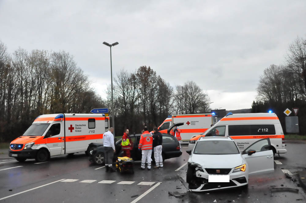 Die Unfallstelle auf der Klner Strae (B8) (Fotos: kk)