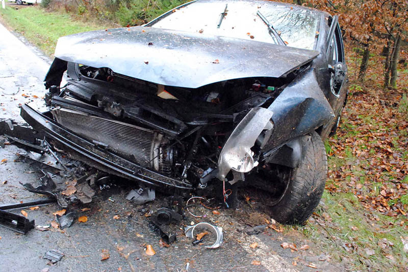 Drei Schwerverletzte bei Unfall zwischen Raubach und Elgert auf K 135