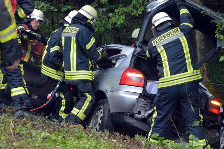 Verkehrsunfall mit einer schwerverletzten Person