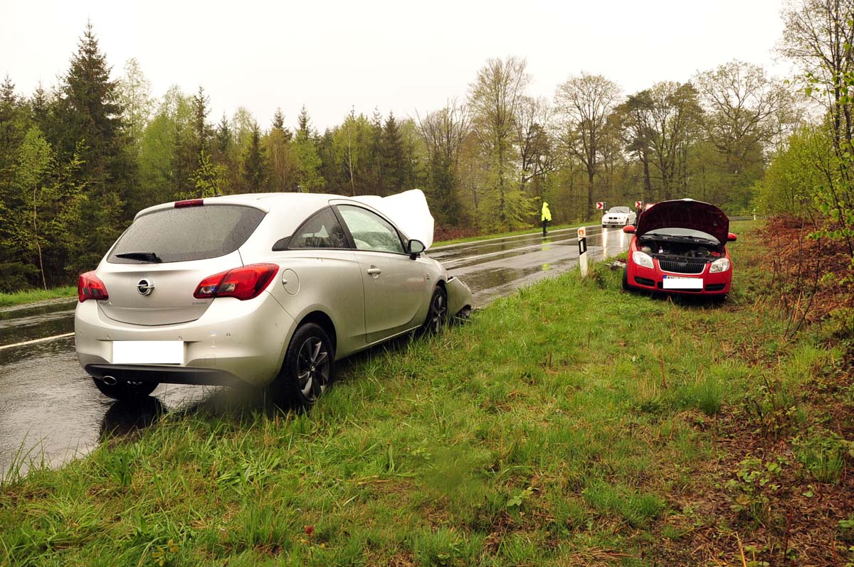 Verkehrsunfall auf der Landstraße (L276) Gemarkung Weyerbusch - zwei verletzte Personen