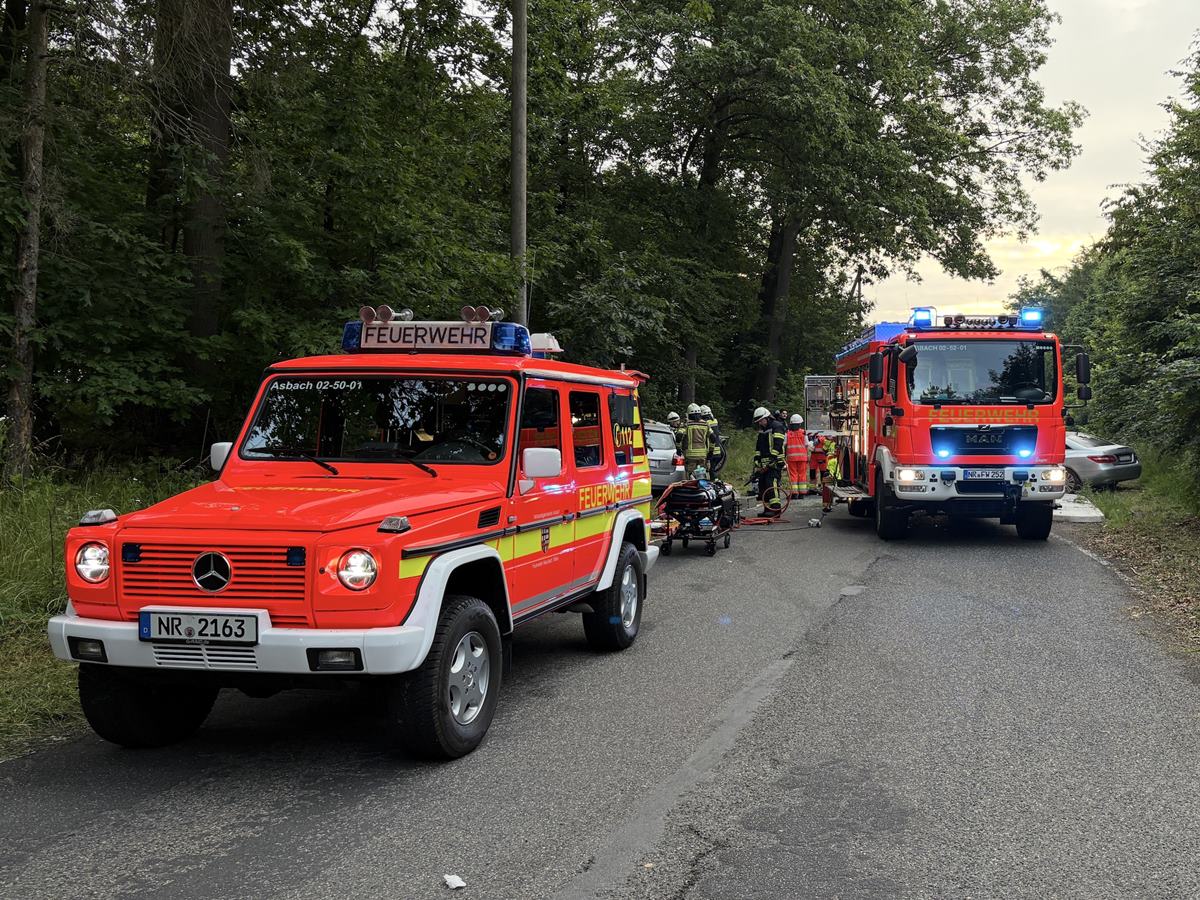 AKTUALISIERT Schwerer Verkehrsunfall f�hrt zu Vollsperrung der L251