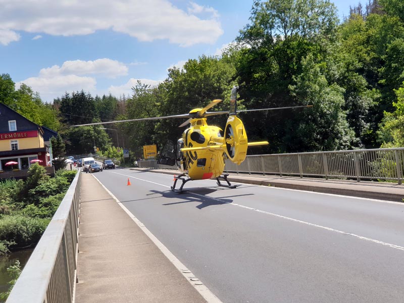 Motorradfahrer bei Unfall in Au/Sieg schwer verletzt