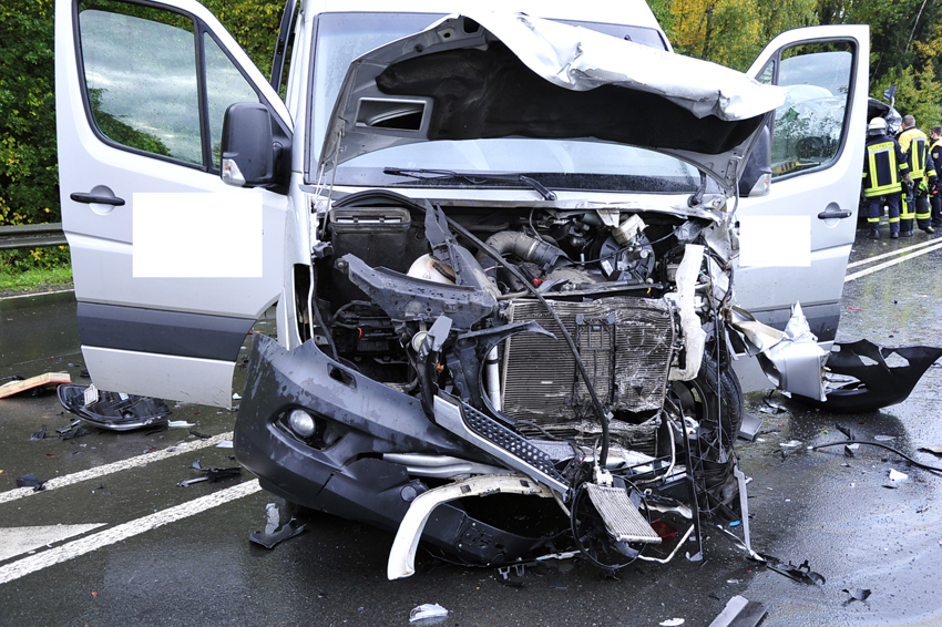 Verkehrsbehinderungen durch Unfall auf der B 414