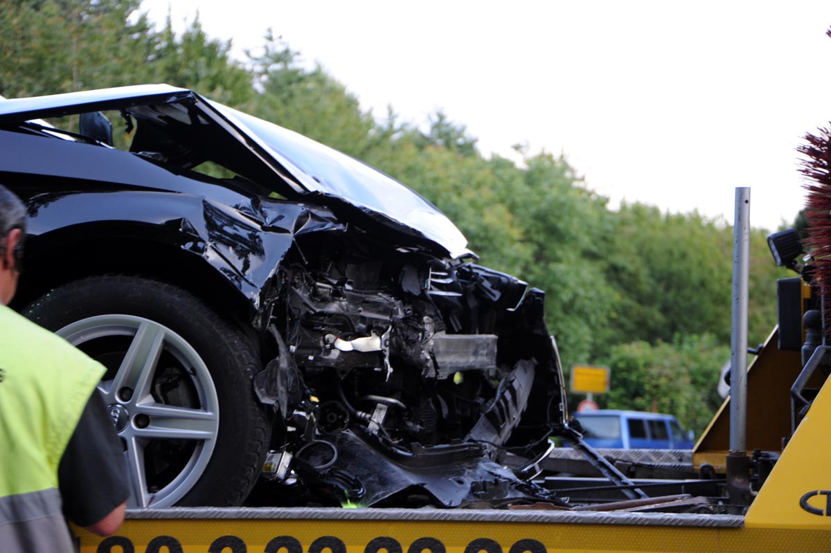 Drei Verletzte bei Verkehrsunfall auf der B 8 in der Nhe von Rettersen