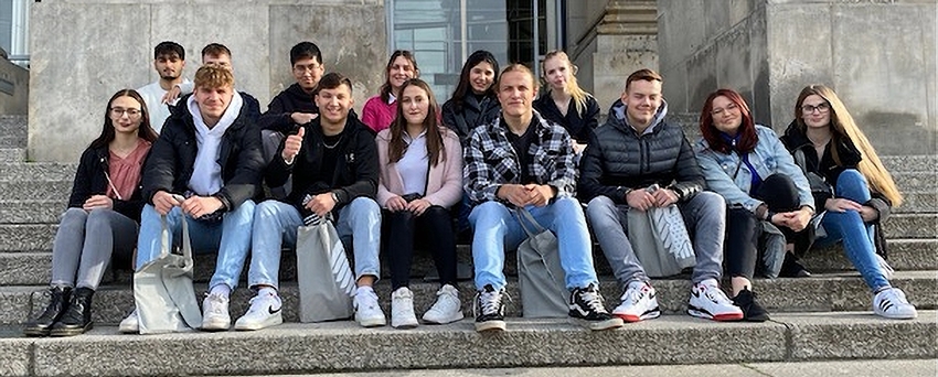 Die Schüler des Beruflichen Gymnasiums besuchen Berlin
(Foto: PM)
