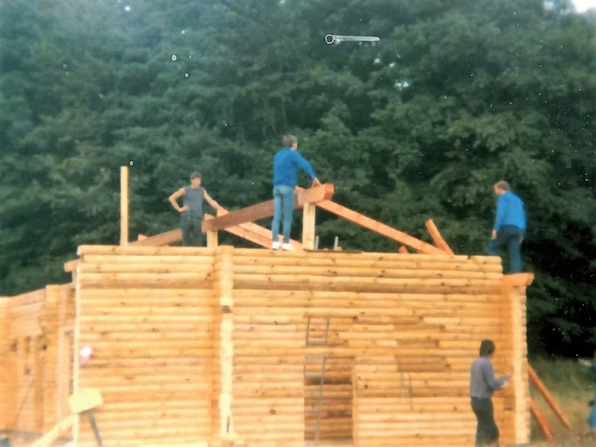 Vereinsheim Rohbau 1986 (Foto: FSV Merkelbach e.V.)