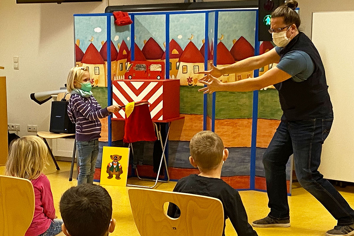 Verkehrszauberer faszinierte an der Kunostein-Grundschule 