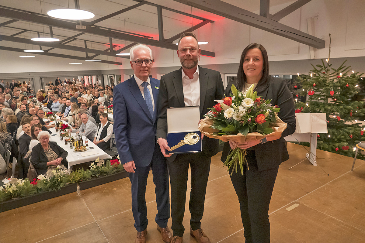 F�hrungswechsel im Rathaus Puderbach - Mendel geht, Sch�r kommt