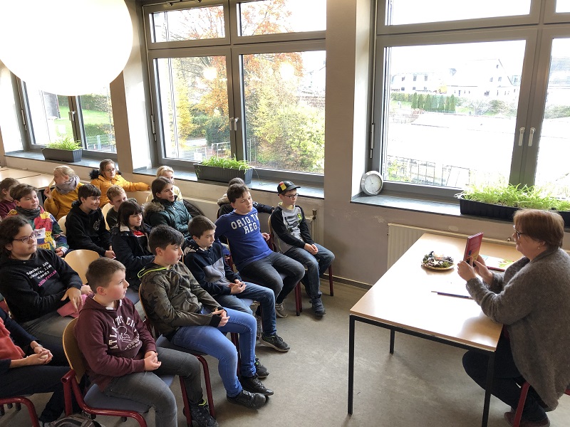 Vorlesetag an der August-Sander-Schule mit Fred Jngerich