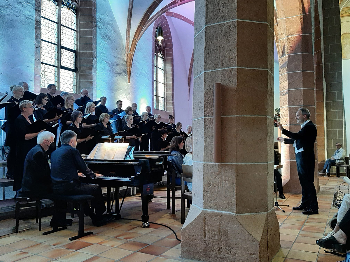 "Kleine Messe" ganz gro: Klnge des Vox-Humana-Ensembles