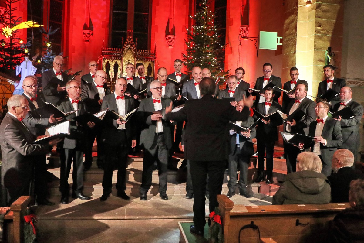 Traditionelles Weihnachtskonzert in der Gackenbacher Kirche sorgt fr festliche Stimmung