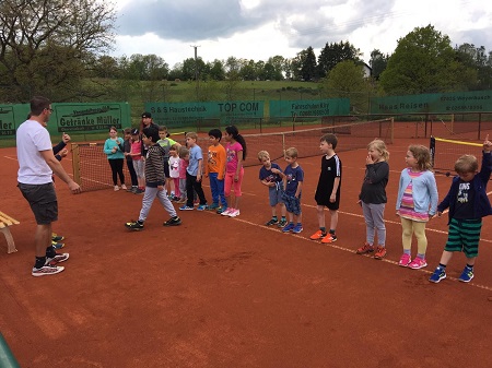 Die Tennisabteilung des WSN lud zum Schnuppertag ein. (Foto: WSN Neitersen)