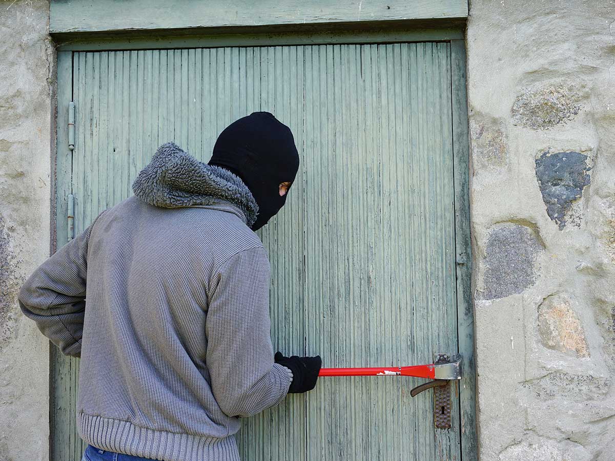 Tageswohnungseinbruch in Einfamilienwohnhaus in Girod