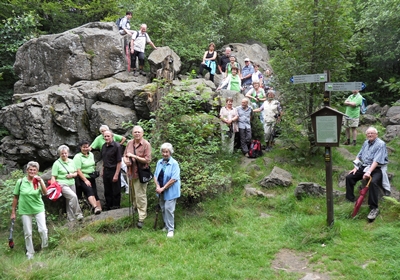 Unter dem Motto Zu Gast bei anderen Zweigvereinen besuchte eine Gruppe aus Bad Marienberger und Herdorfer Wanderfreunden den Wildpark in Bad Marienberg. (Foto: Verein)