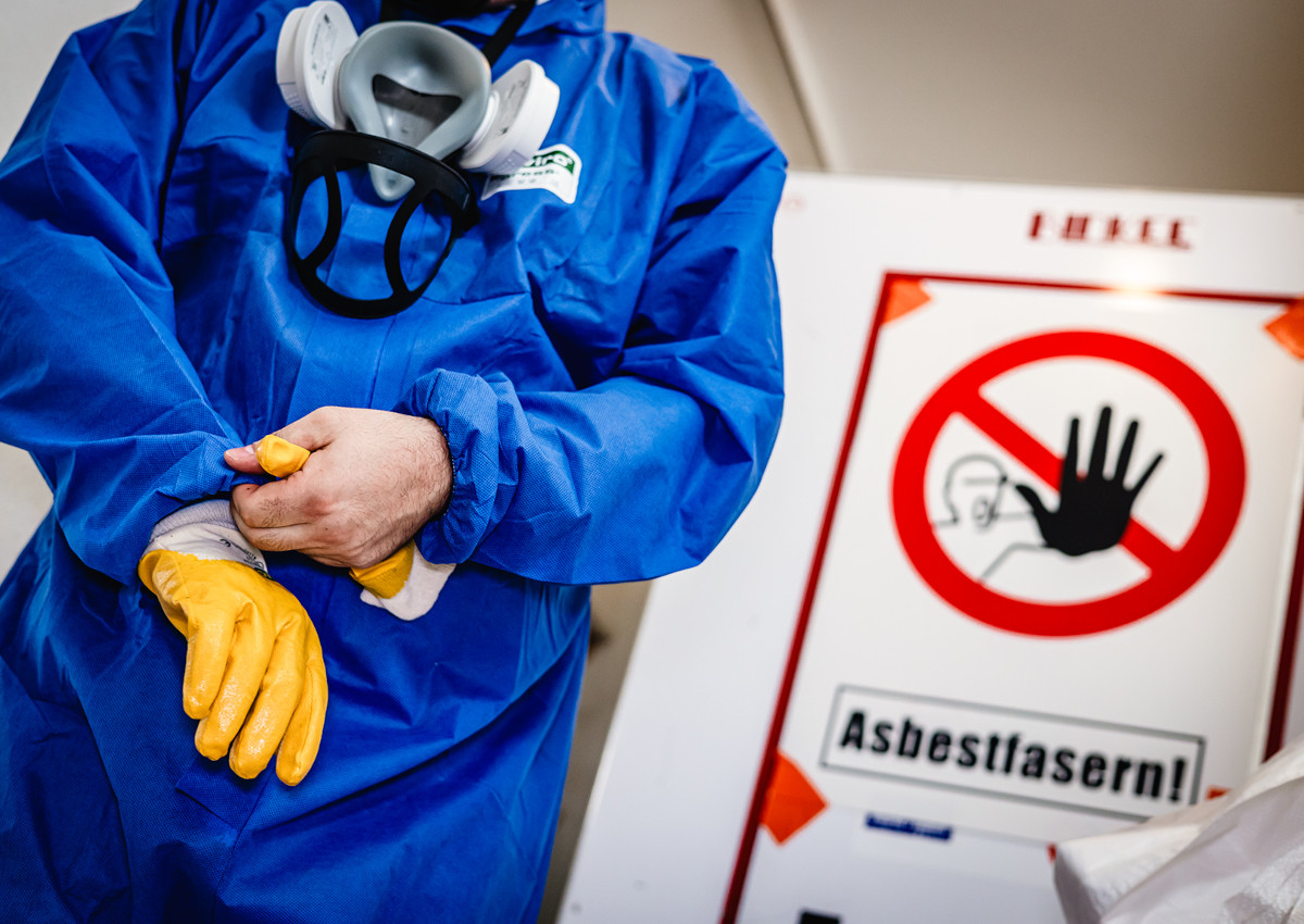 Warnung vor "Asbest-Welle": 33.800 Wohnhuser im Westerwaldkreis sind "Asbest-Fallen"