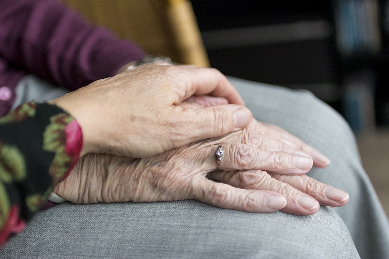 Die Gemeindeschwester plus im Westerwaldkreis soll bleiben! (Symbolfoto, Quelle: Pixabay)