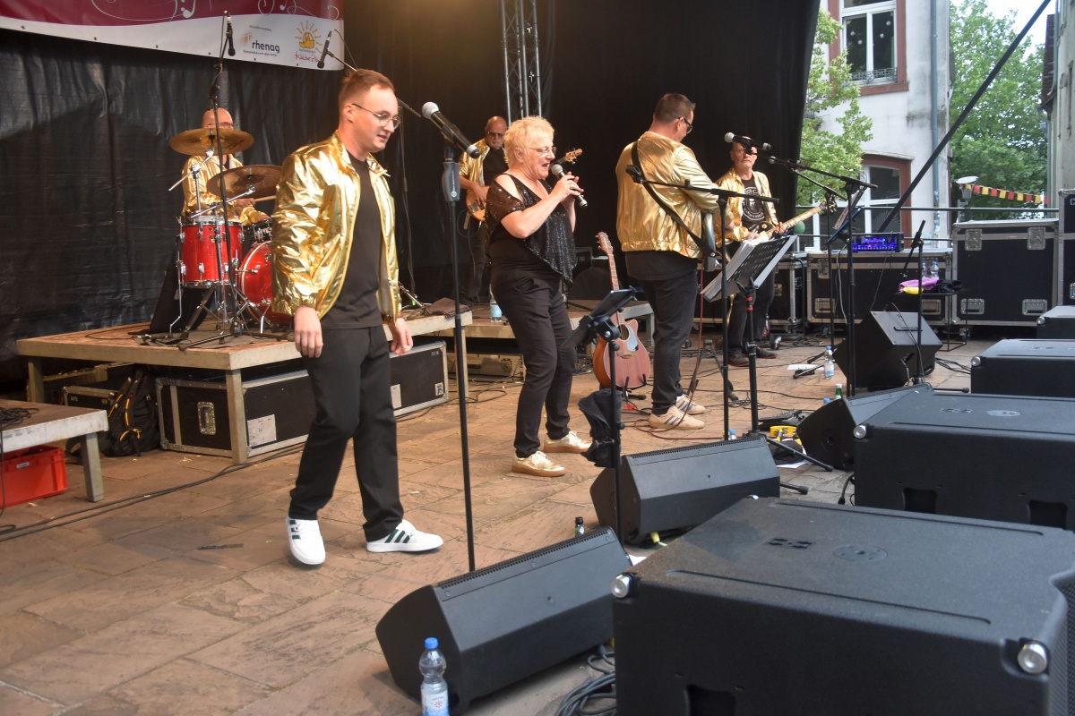 Dayson Farmboys er�ffnete die Veranstaltungsreihe Treffpunkt Alten Markt (Fotos: Mariam Nasiripour)