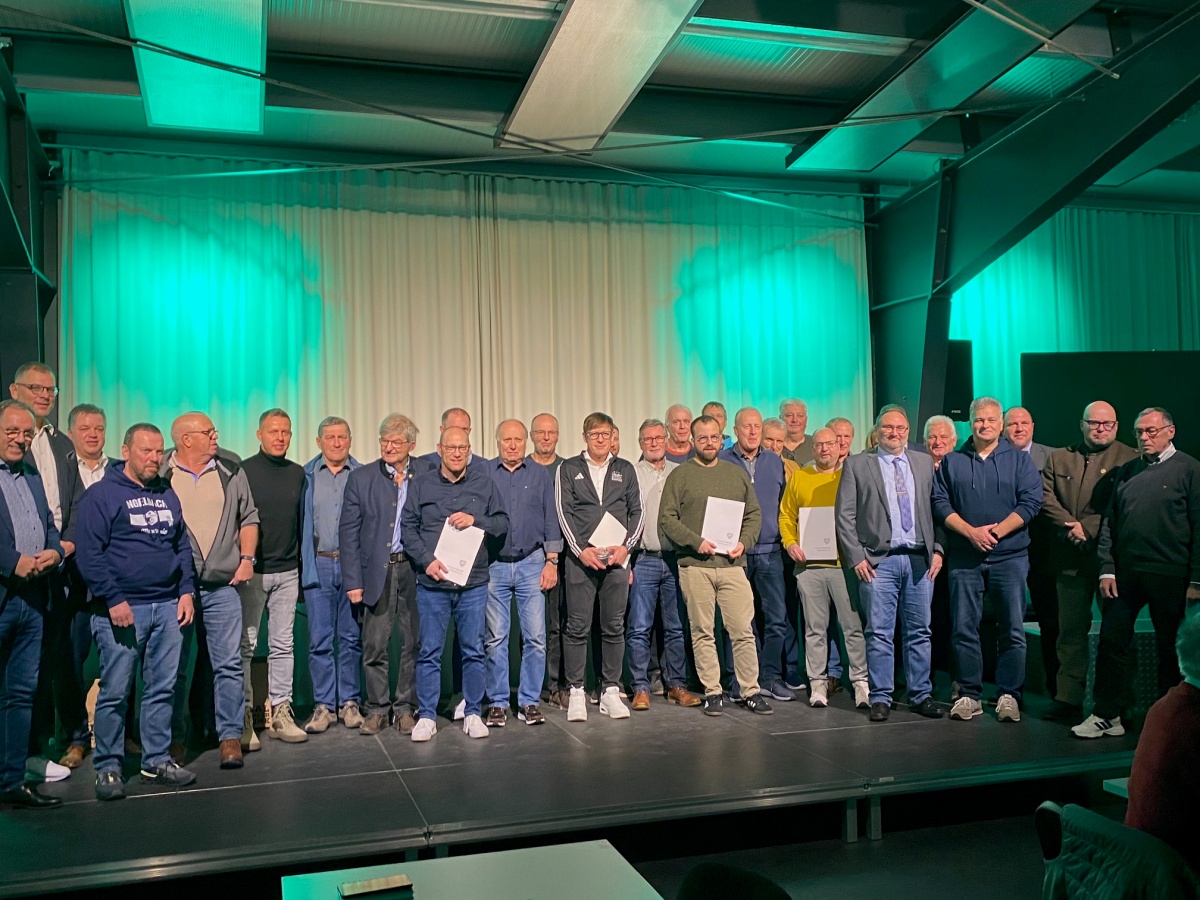 Zahlreiche Ehrungen beim Kreisehrenamtsabend in Bad Marienberg (Fotos: Niklas Hvelmann)