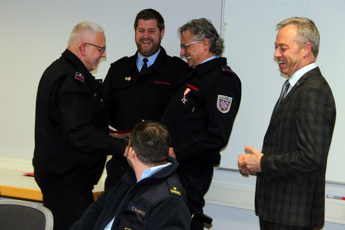 Wahlen der Wehrfhrung und Ehrungen: Dienstversammlung der Freiwilligen Feuerwehr der Stadt Ransbach-Baumbach