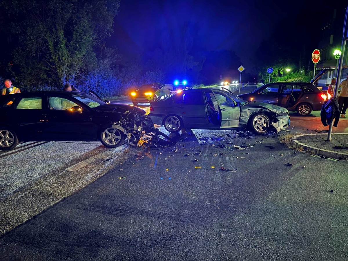 Frontalzusammensto in Ransbach-Baumbach: Zwei Verletzte