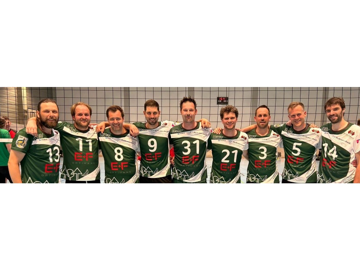 Marc Dilly, Simon Krippes, Sebastian Korbach, Manuel Lohmann, Sebastian Richter, Frieder Reinhardt, Steffen Siry, Christoph Heibel, Peter Wagler von den Westerwald Volleys (Foto: Peter Wanschura)
