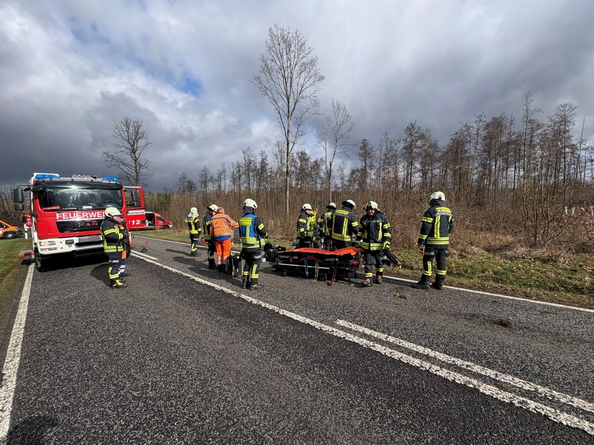Verkehrsunfall auf der L299 bei Waldm�hlen: Rettungshubschrauber im Einsatz