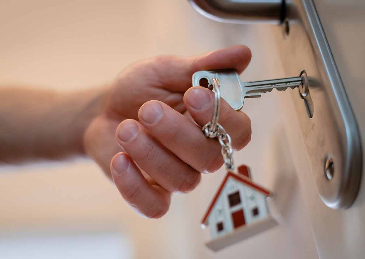 Wohnungsschlssel sind schnell gemacht. Anders sieht es bei Wohnungen aus: Steigende Preise beim Baumaterial und anziehende Bauzinsen lhmen den Wohnungsneubau. (Foto: IG BAU, Tobias Seifert) 