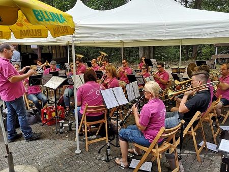 Der Musikverein Dermbach feierte sein Waldfest. (Foto: Musikverein Dermbach)