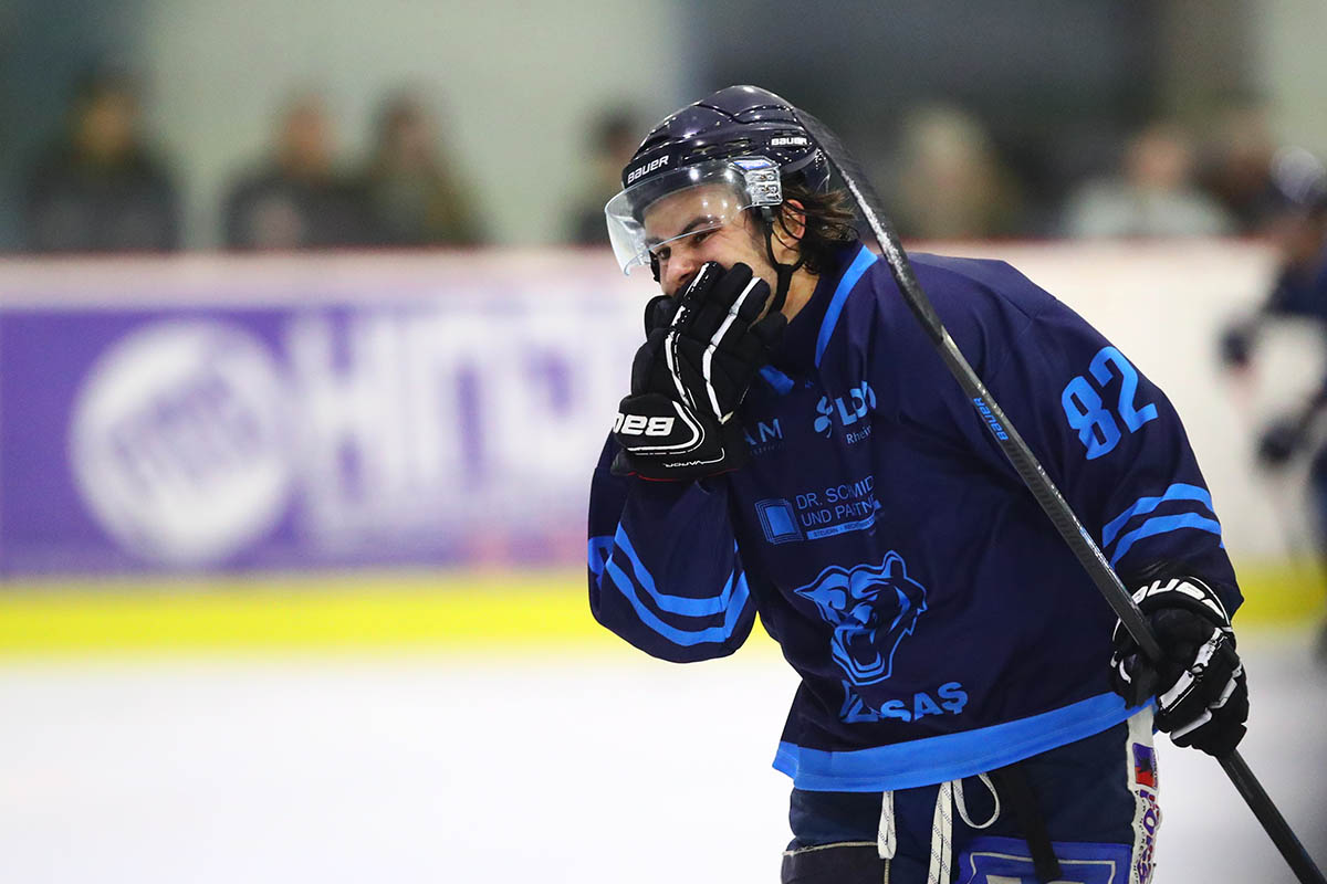 Au Backe: Maximilian Wasser und die Bren lieen in Neuss berraschend Federn. Foto: Verein
