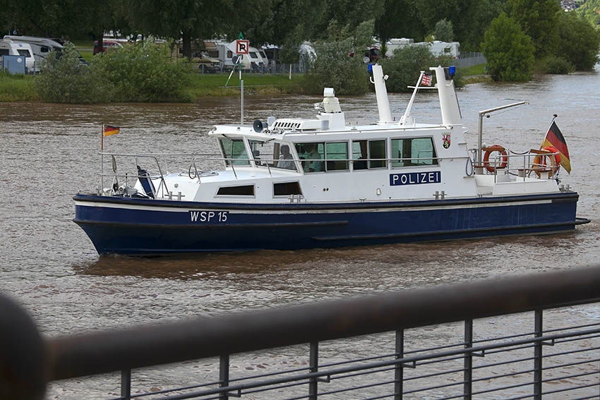 Zwei Tankschiffe bei Unkel zusammengestoen