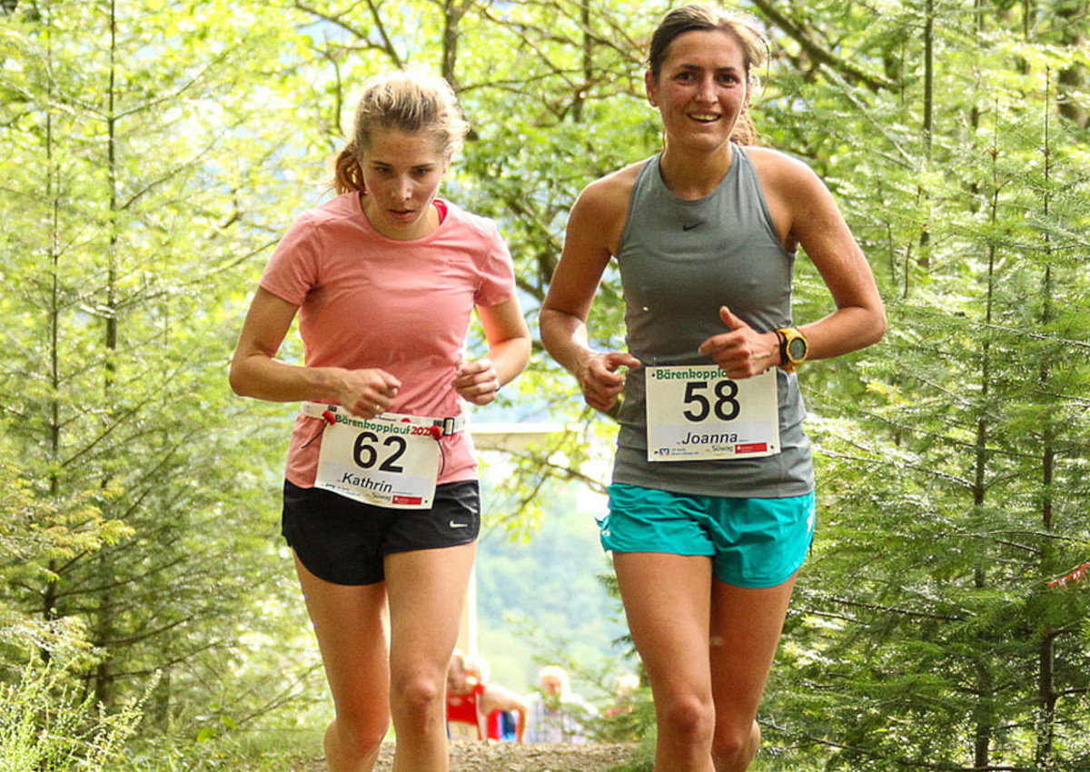 Katrin von Eichel-Streiber (li) und Joanna Tallmann, die schnellsten Frauen am Brenkopp im letzten Jahr, stehen bereits auf der Starterliste. (Foto: Verein)