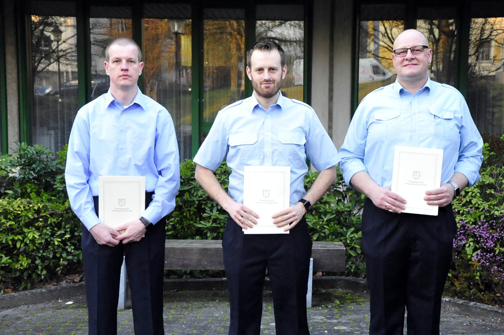 Die neue Wehrleitung der VG Altenkirchen-Flammersfeld Bjrn Strz (Mitte) und seine Stellvertreter Michael Imhuser (links) und Raphael Jonas. Fotos: kk