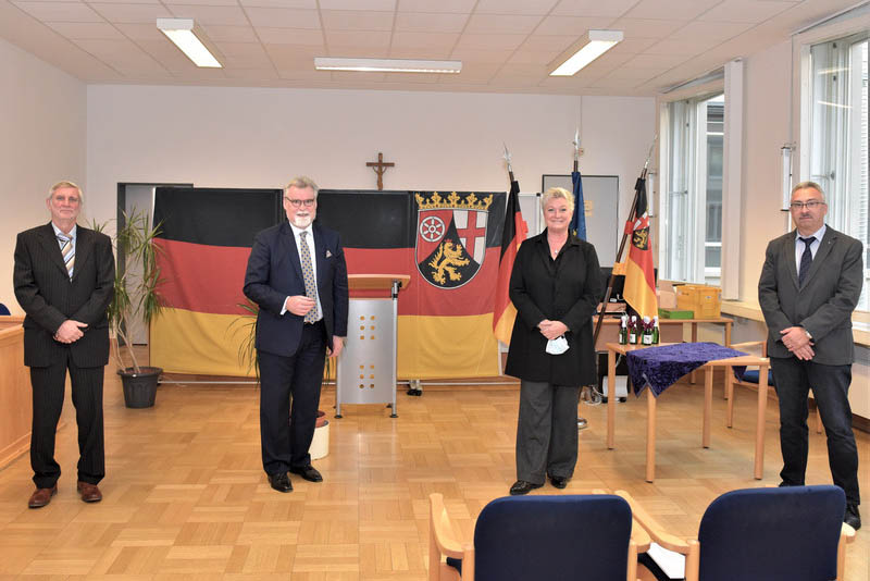 v.l.n.r.: Hans-Joachim Weis, Minister Mertin, Sylvia Hohn, Michael Genheimer. Foto: pr