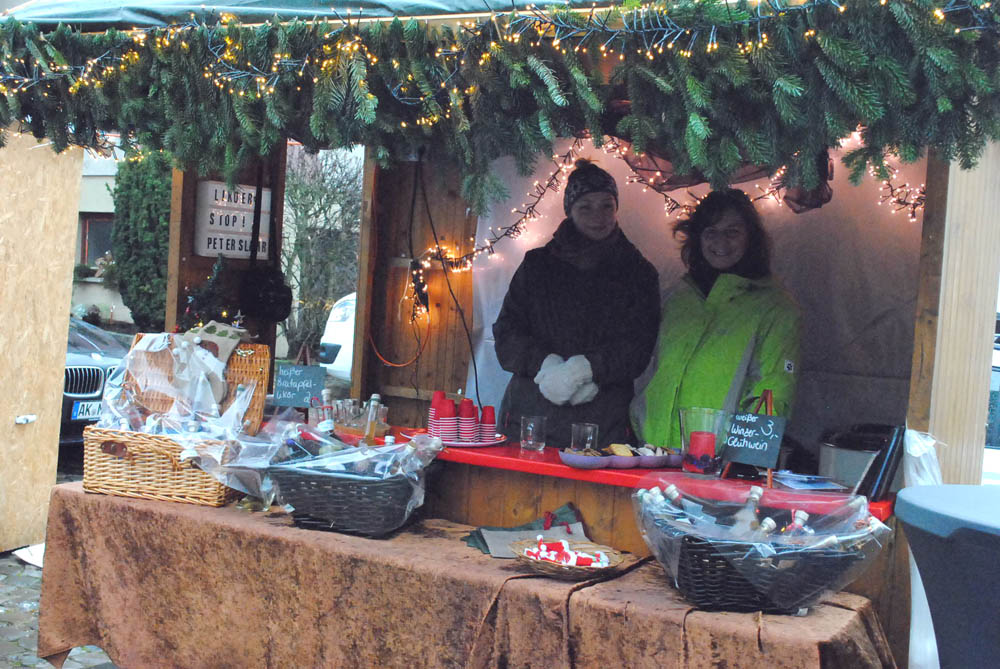 Klein, aber fein  heimeliger Weihnachtsmarkt in Oberlahr