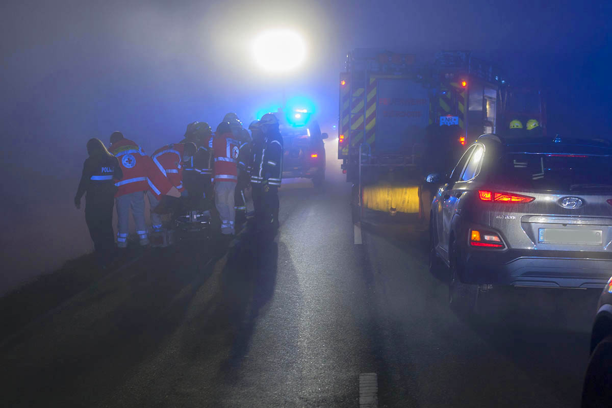Feuerwehr Dierdorf bei Unfall auf L 267 bei Wienau im Einsatz