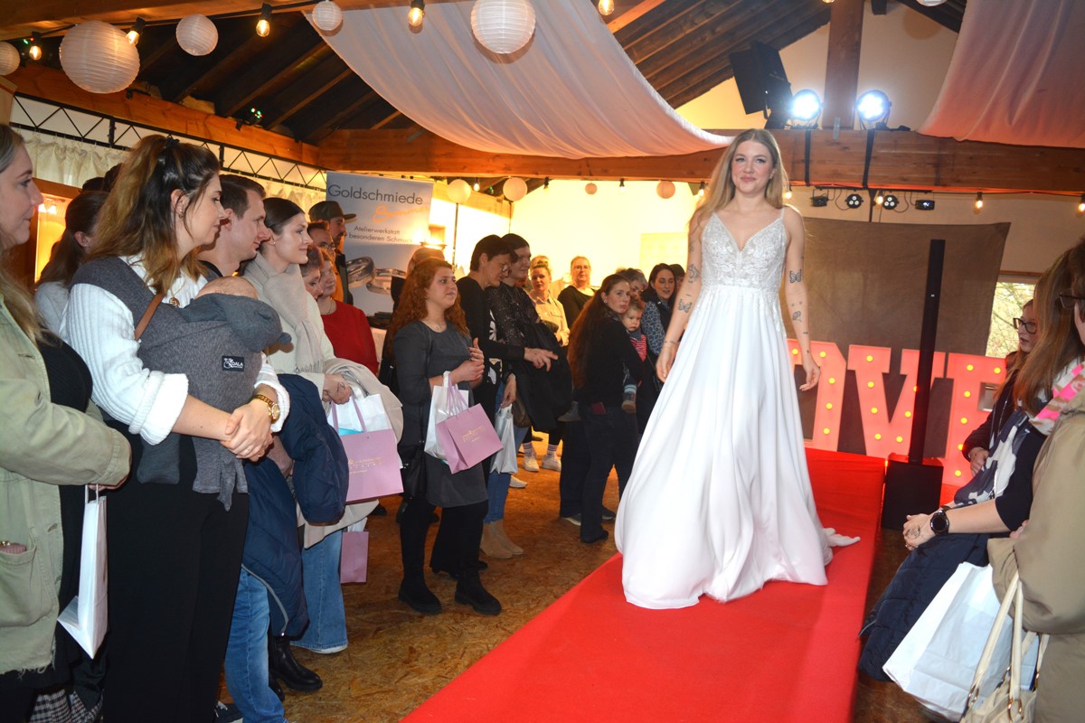"Liebe im Westerwald": Zweite Hochzeitsmesse in Winkelbach sprengte alle Erwartungen