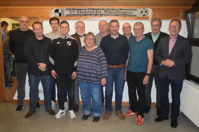 Die Mitglieder des SV Windhagen trafen sich zur Mitgliederversammlung im Vereinsheim am Sportplatz. Foto: Privat