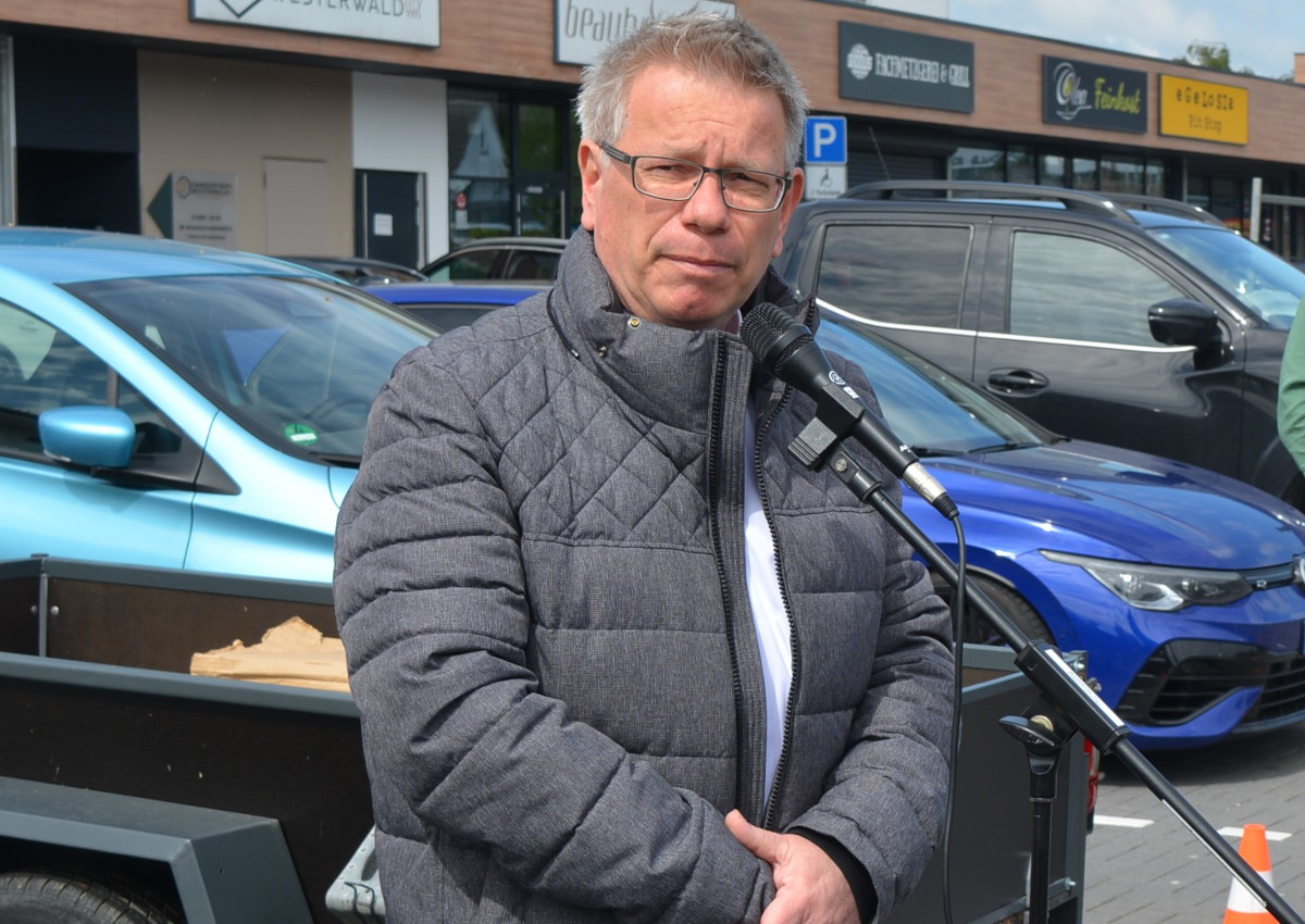 Diese Fotos von Andreas Weidenfeller entstanden am 15. Mai genau einen Monat vor seinem Tod beim BMW Cabrio-Treffen in Wirges. (Fotos: Wolfgang Rabsch)