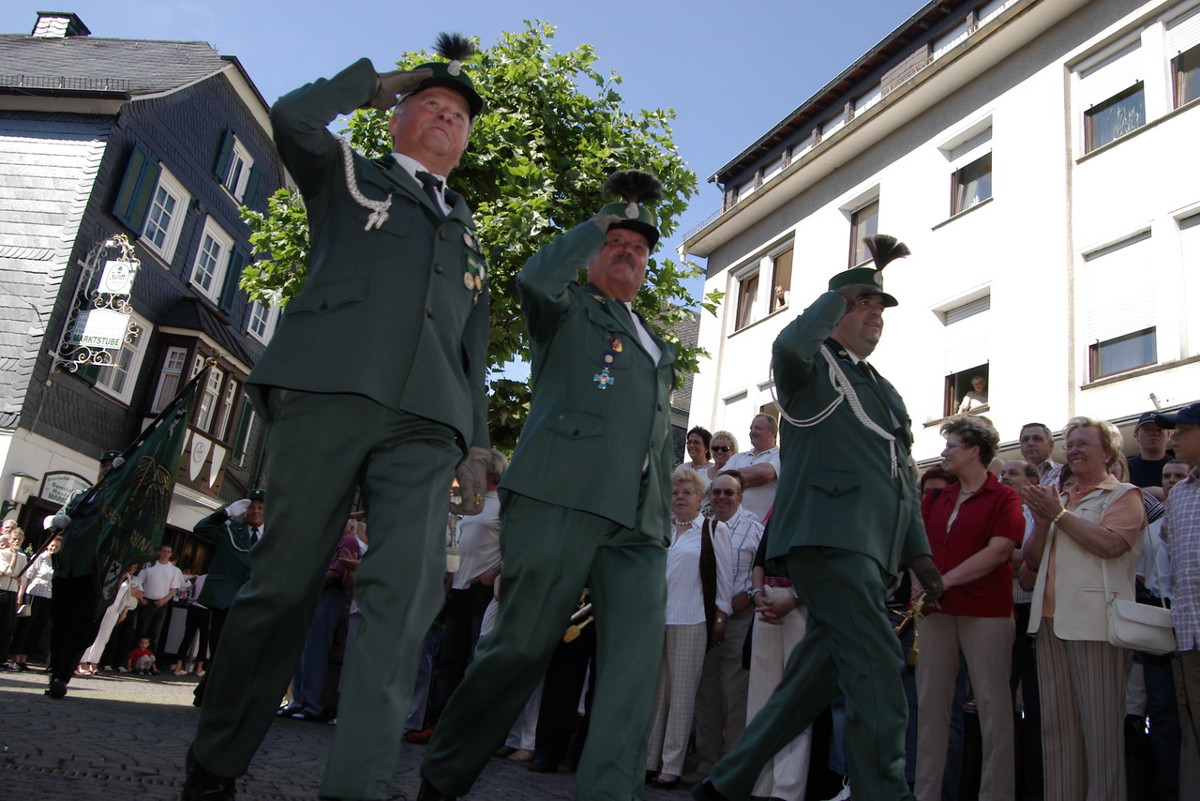 Wissener Schtzenfeste: Eine Zeitreise in bewegten Bildern