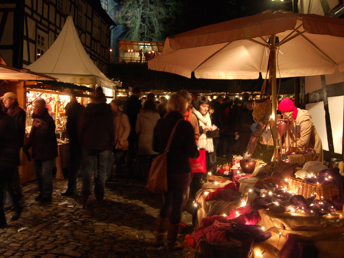 Fr den Wissener Weihnachtsmarkt am 10. und 11. Dezember sucht das Weihnachtsmarkt-Projektteam helfende Hnde. (Foto: Hatzfeldt-Wildenburgsche Verwaltung)
