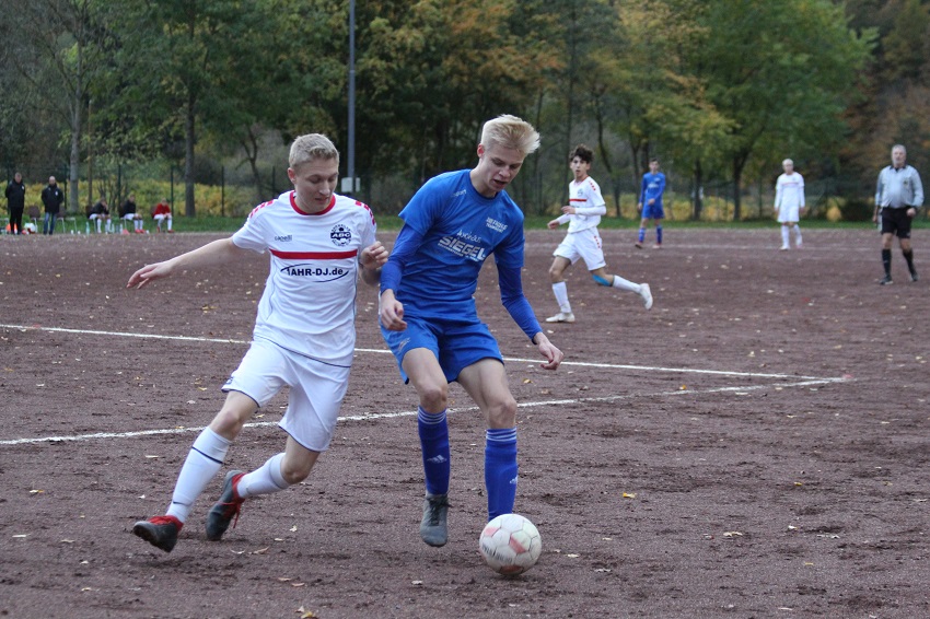 Torschtze Fynn Schlatter in Aktion (Foto: JSG Wisserland)