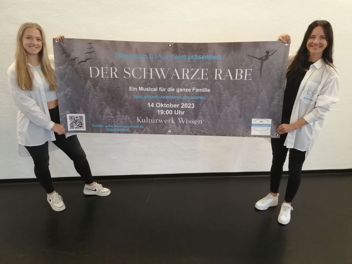 Leonie und Bettina Witt (rechts) freuen sich auf die Auffhrung des neuen Musicals im Wissener Kulturwerk. (Foto: vh)