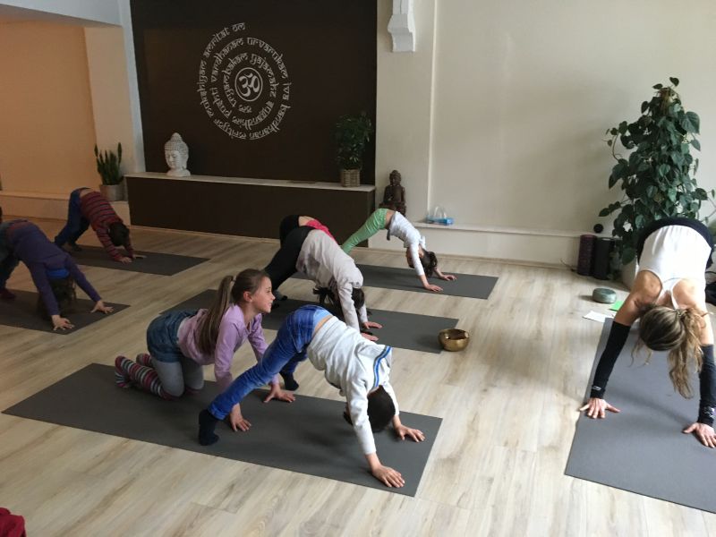 Neue Wege in der Grundschule - Yoga-Projekt der Ganztagsschule