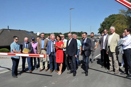 Busbahnhof am Schulzentrum Horhausen offiziell in Betrieb