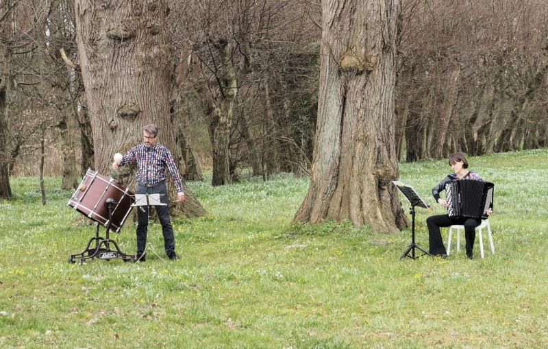 Eva Zllner (Akkordeon) und Stefan Kohmann (Percussions). Foto: Veranstalter