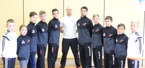 Gleich neun Medaillen sicherte sich das Team von Sporting Taekwondo Altenkirchen bei der Hessischen Taekwondo-Union in Gelnhausen. (Foto: Verein)