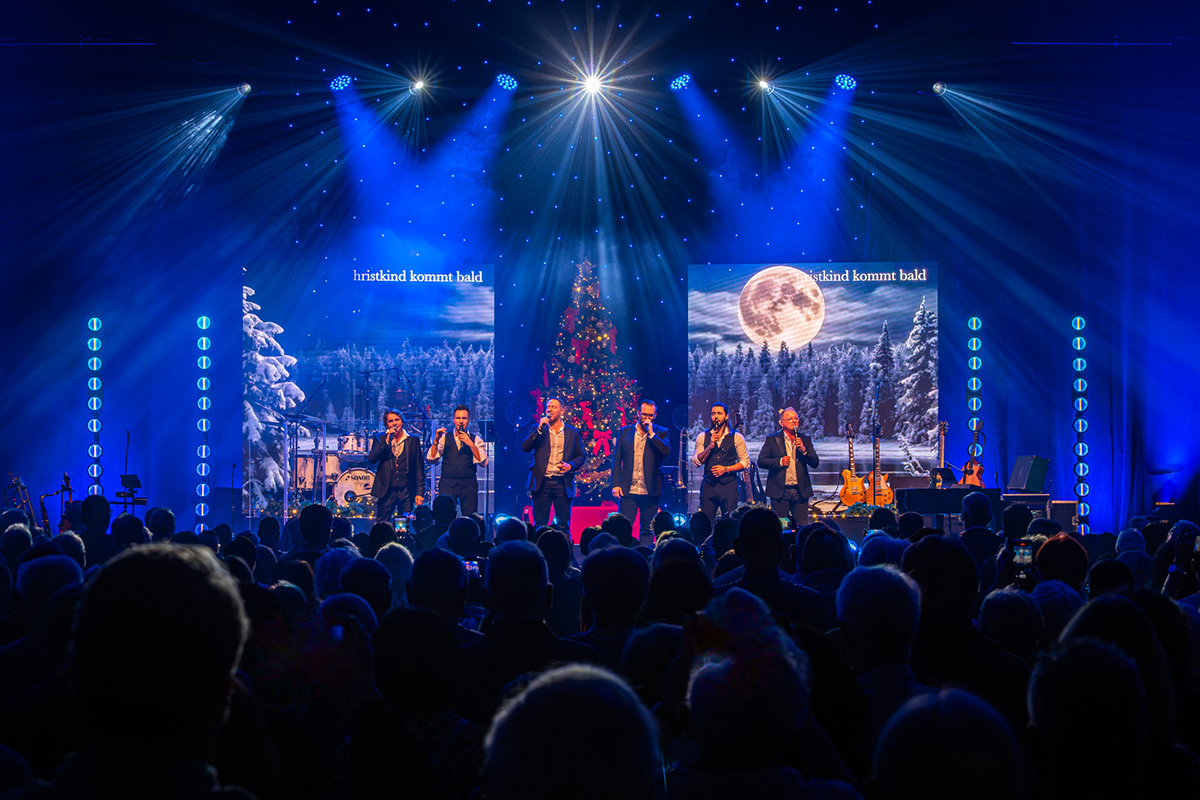 Hhner bringen klsches Weihnachtsgefhl in die Rhein-Mosel-Halle