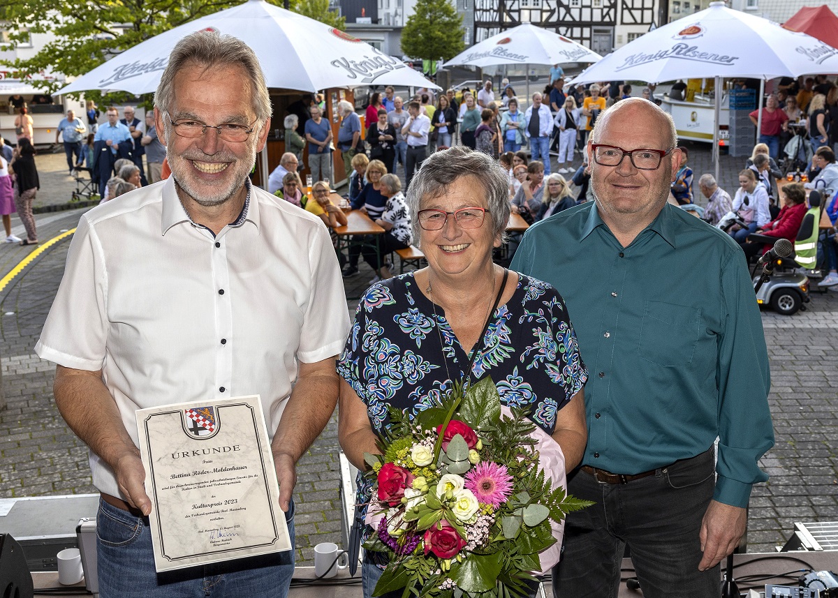 Von links: Andreas Heidrich, Preistrgerin Bettina Rder-Moldenhauer und Marco Stalp. (Foto: Rder-Moldenhauer)
