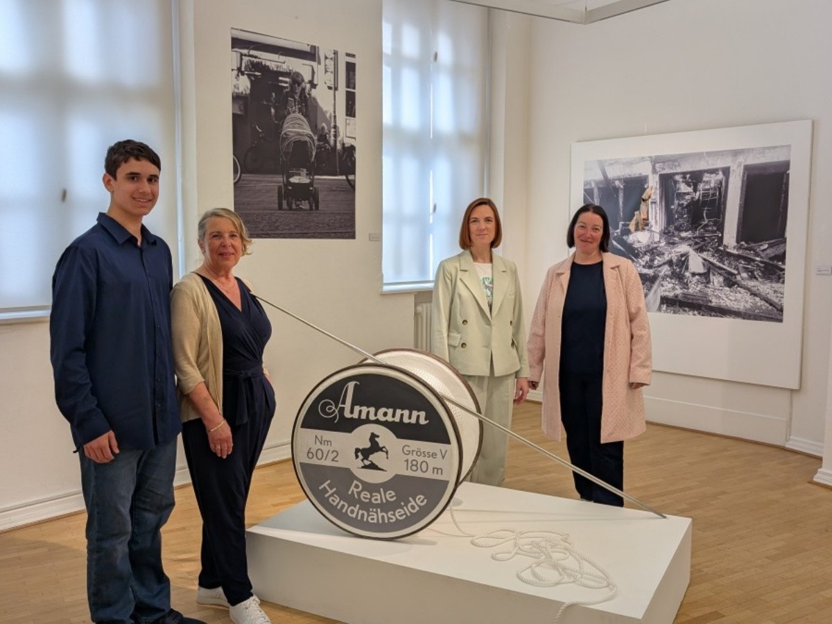 Noch bis zum 14. Juni hat die Ausstellung "Kindsein - Spurensuche" im Roentgen-Museum ge�ffnet (Foto: Thomas H�ffner/Roentgen-Museum Neuwied)